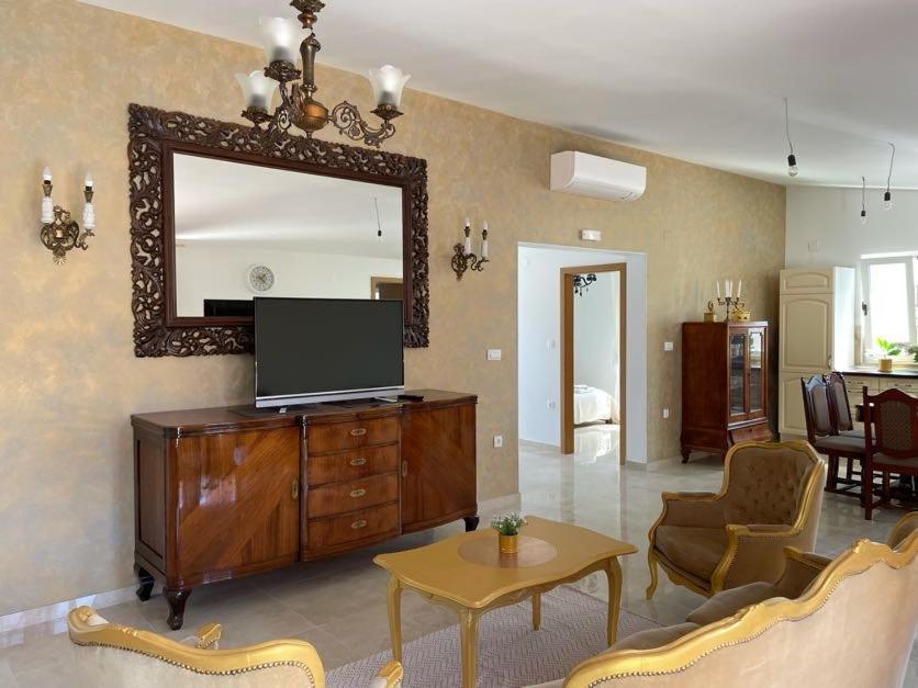 Apartment Venera Blace Buitenkant foto