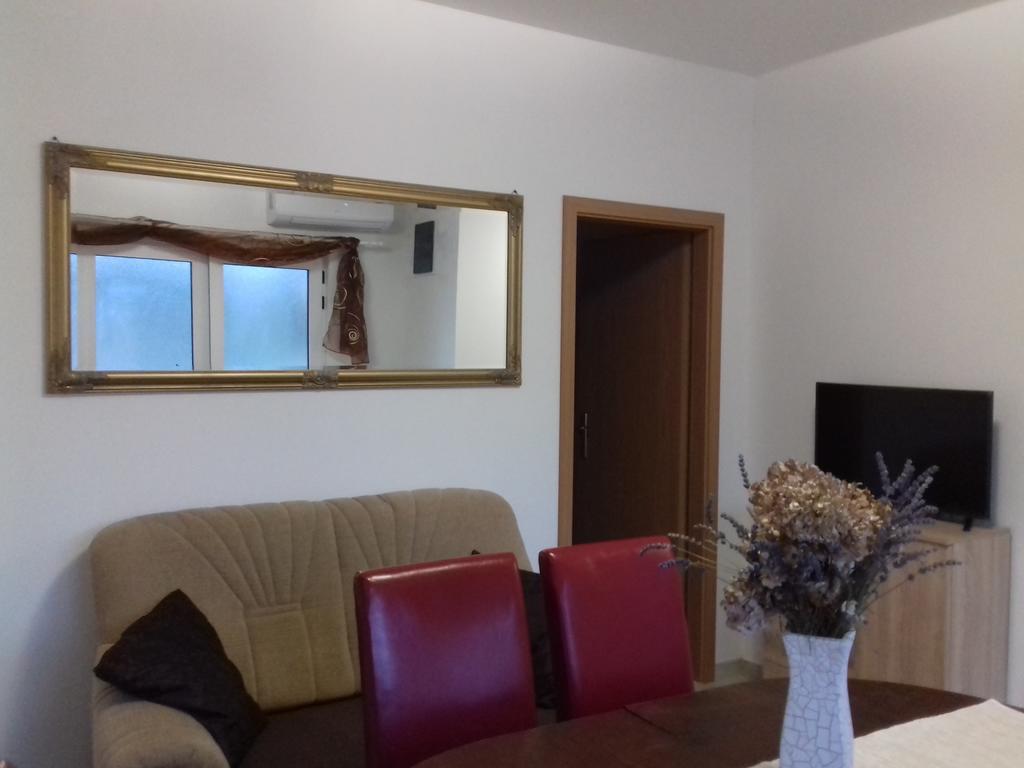 Apartment Venera Blace Buitenkant foto